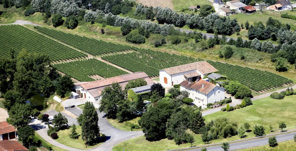 Изба Château Penin