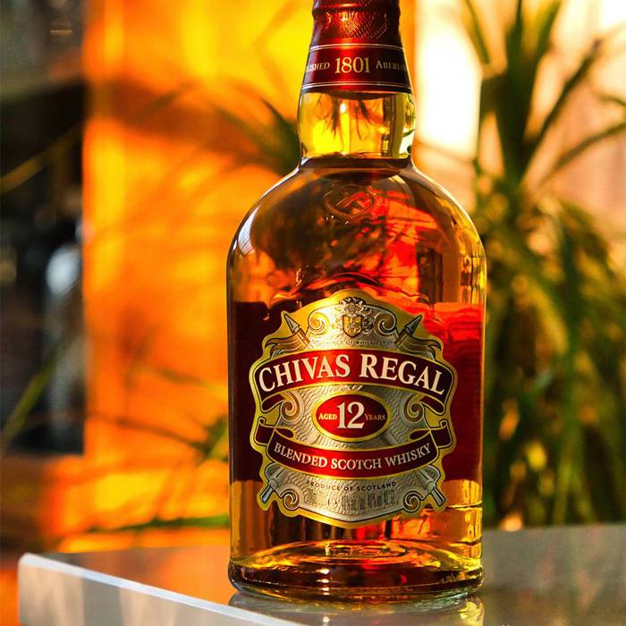 Chivas Regal 12 Years Old 1l от BNKWines.bg